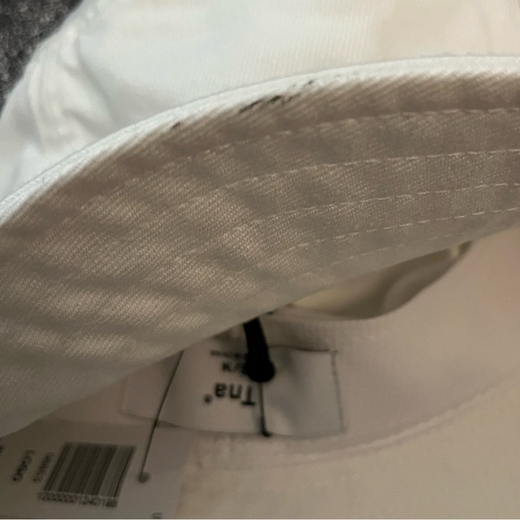 NWT TNA Bucket Hat - Picture 5 of 5
